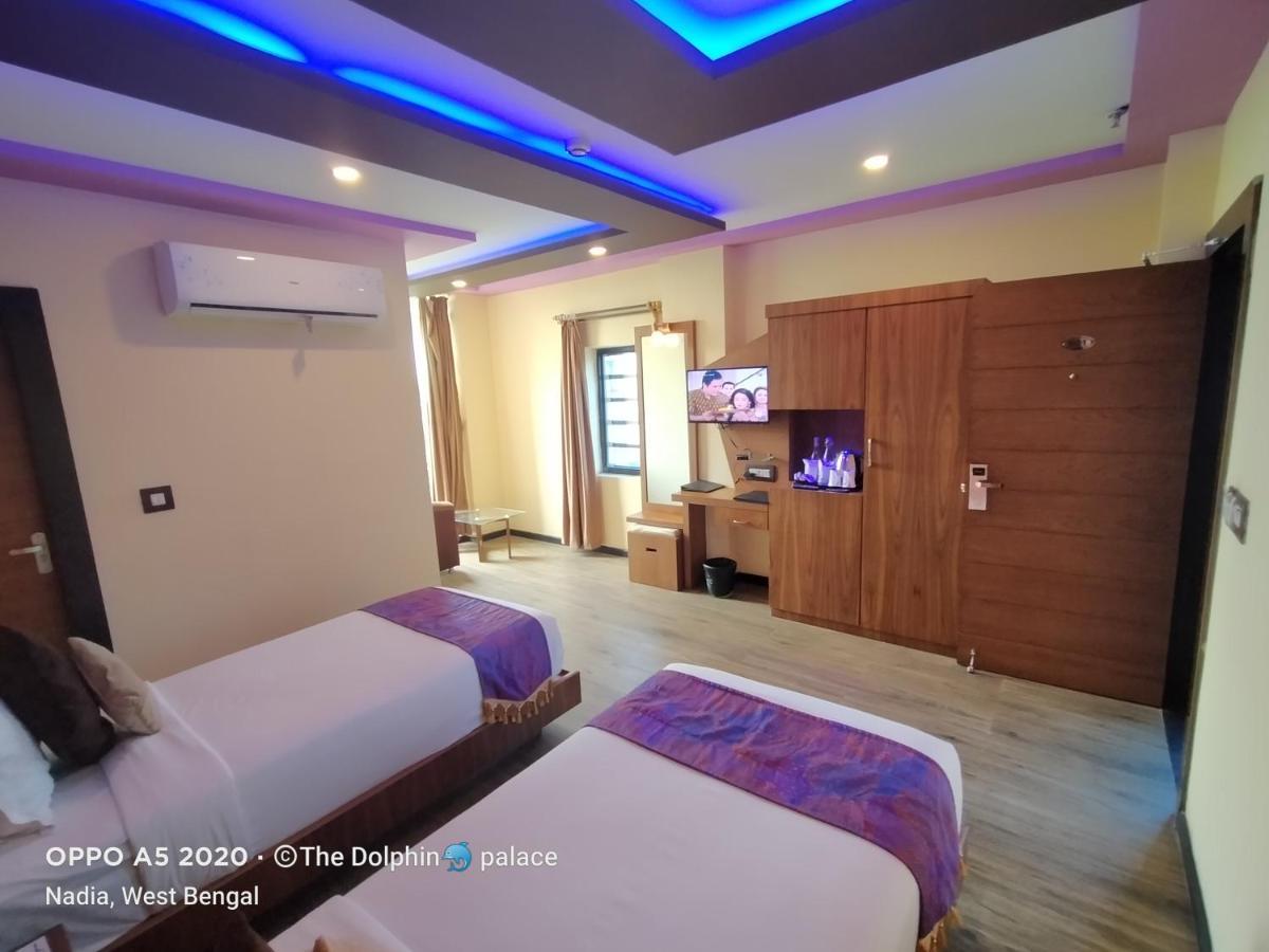 Dolphin Chocolate Inn Chandannagar Eksteriør billede