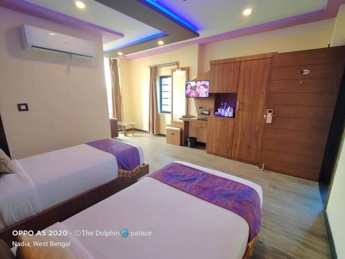 Dolphin Chocolate Inn Chandannagar Eksteriør billede